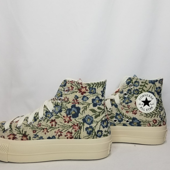 Converse Women's CTAS Lift Platform Tapestry Hi Tops Size 7.5 A11992C NWT - Picture 2 of 9
